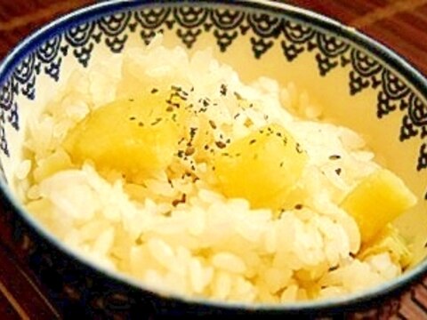 黄金千貫で、値千金、ほっくり芋ご飯